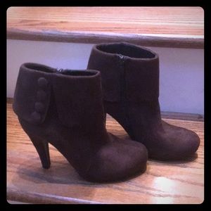Ankle boots, chocolate, suede size 5